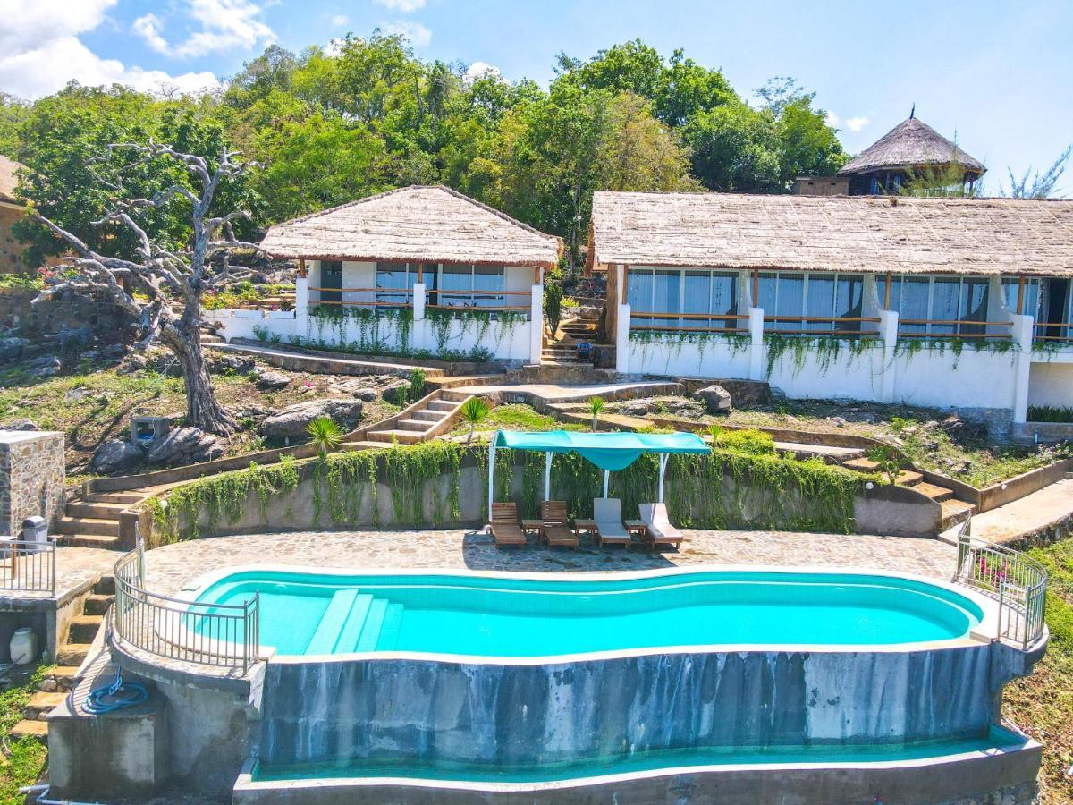 Theodor Hotel Labuan Bajo Εξωτερικό φωτογραφία