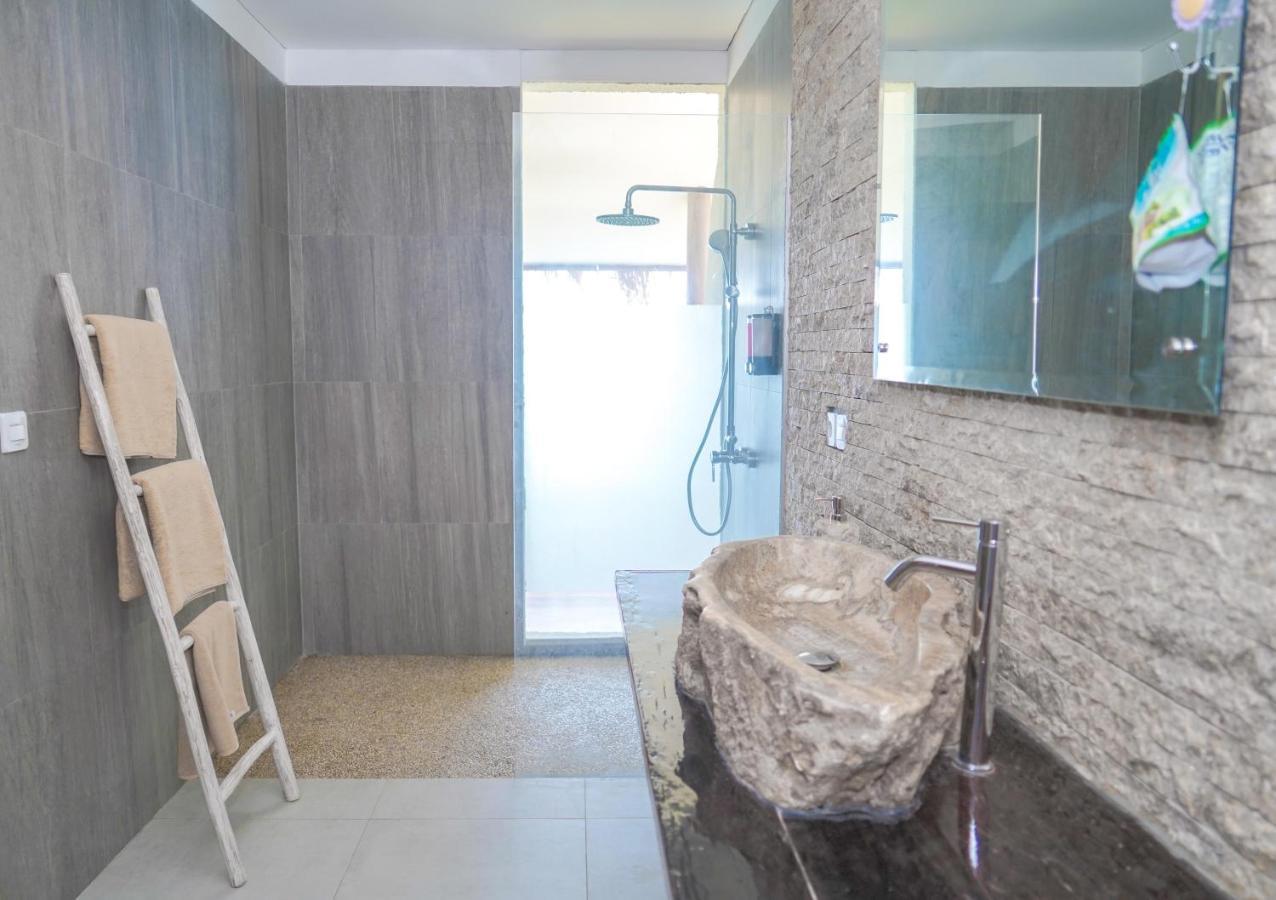 Theodor Hotel Labuan Bajo Εξωτερικό φωτογραφία