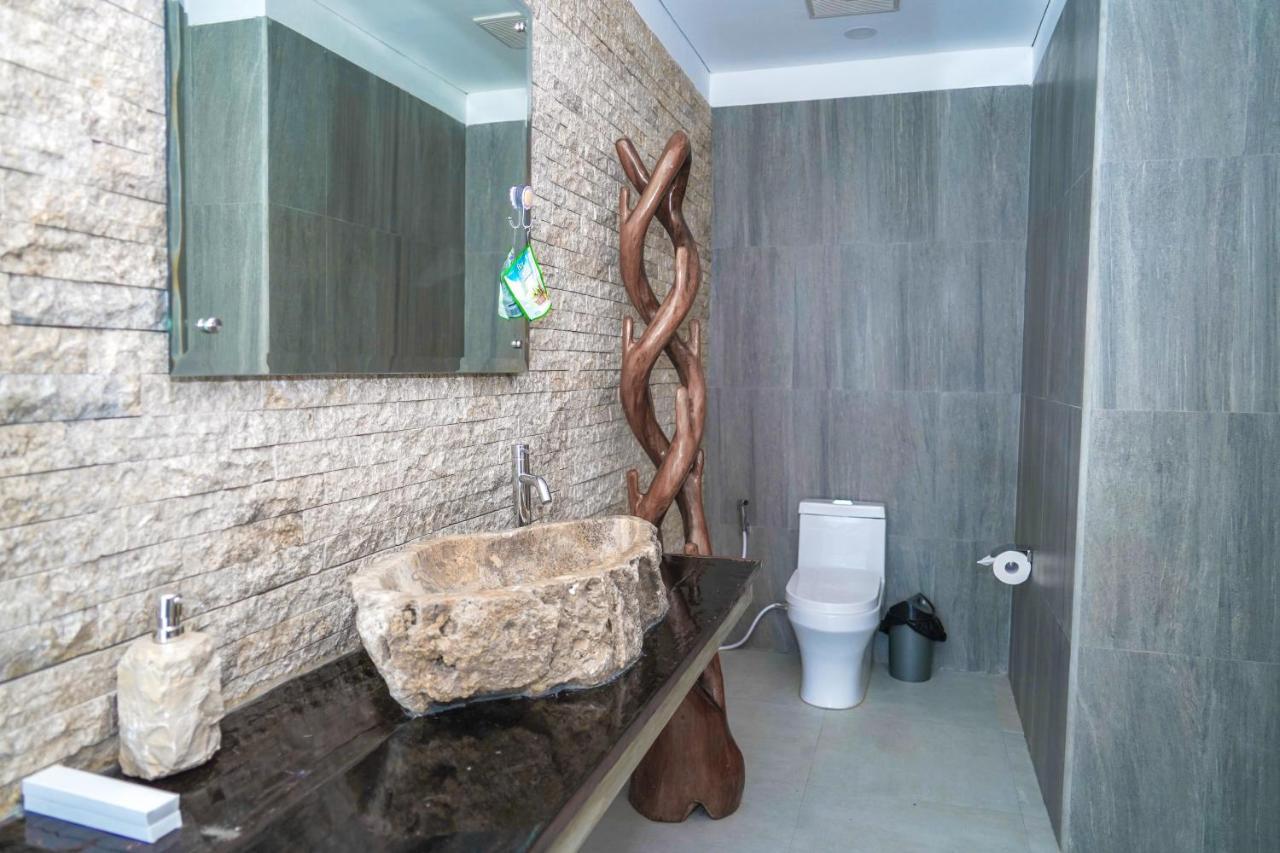 Theodor Hotel Labuan Bajo Εξωτερικό φωτογραφία