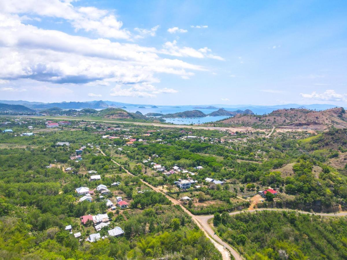 Theodor Hotel Labuan Bajo Εξωτερικό φωτογραφία