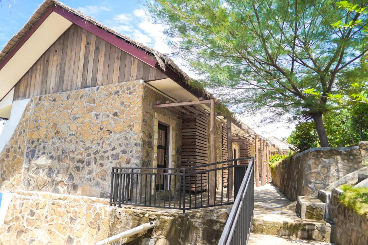 Theodor Hotel Labuan Bajo Εξωτερικό φωτογραφία