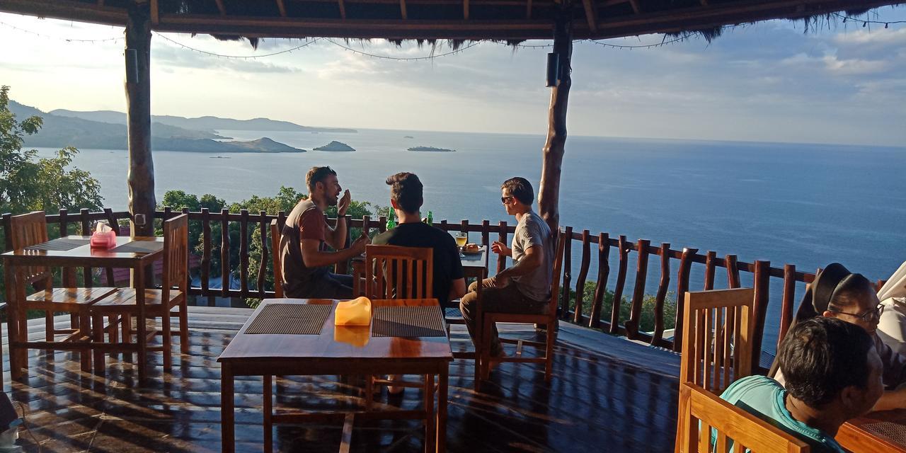 Theodor Hotel Labuan Bajo Εξωτερικό φωτογραφία